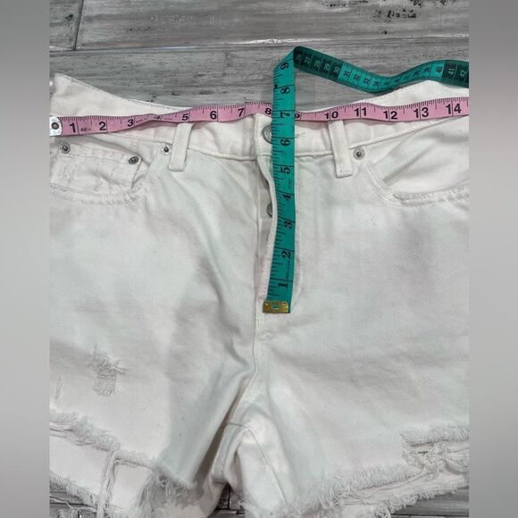 Free People White Distressed Raw Hem Denim Beach Jean Y2K Cut Off Shorts - Picture 12 of 13